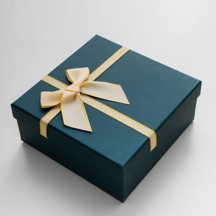 صناديق تغليف الحلويات فاخرة من الكرتون المقوى