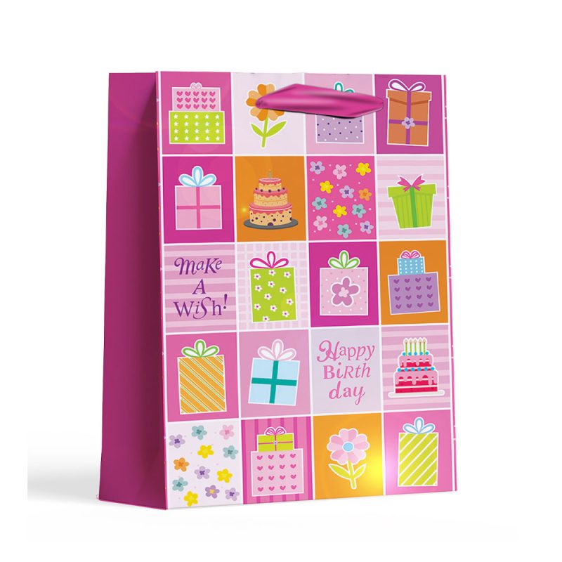 اكياس الهدايا بطابع عيد ميلاد جميل ومميز