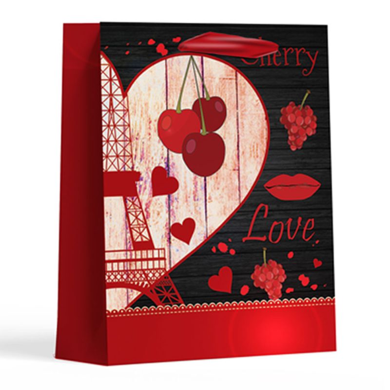 اكياس الهدايا بطابع الحب