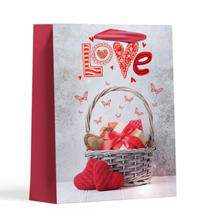 اكياس الهدايا بطابع الحب