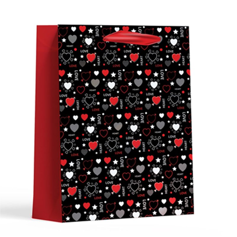 اكياس الهدايا بطابع الحب