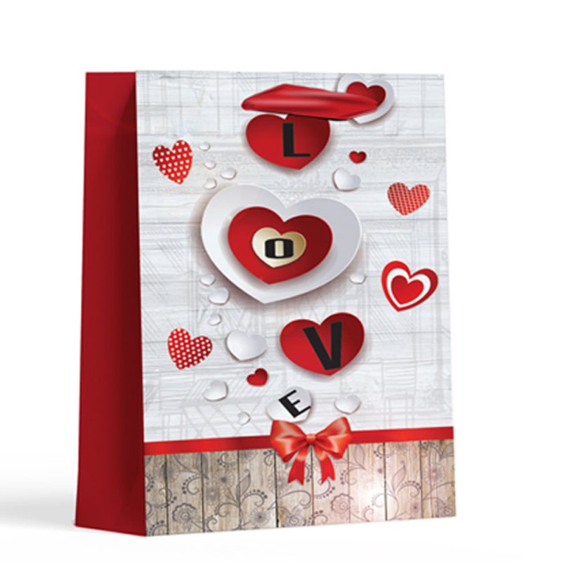 اكياس الهدايا بطابع الحب