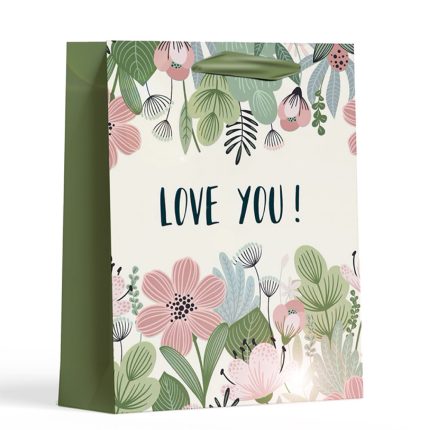 اكياس الهدايا بطابع الحب